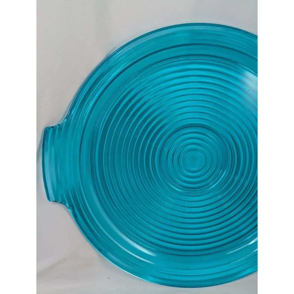 Majestic Turquois Beehive Plastic‎ Platter 14 Inch